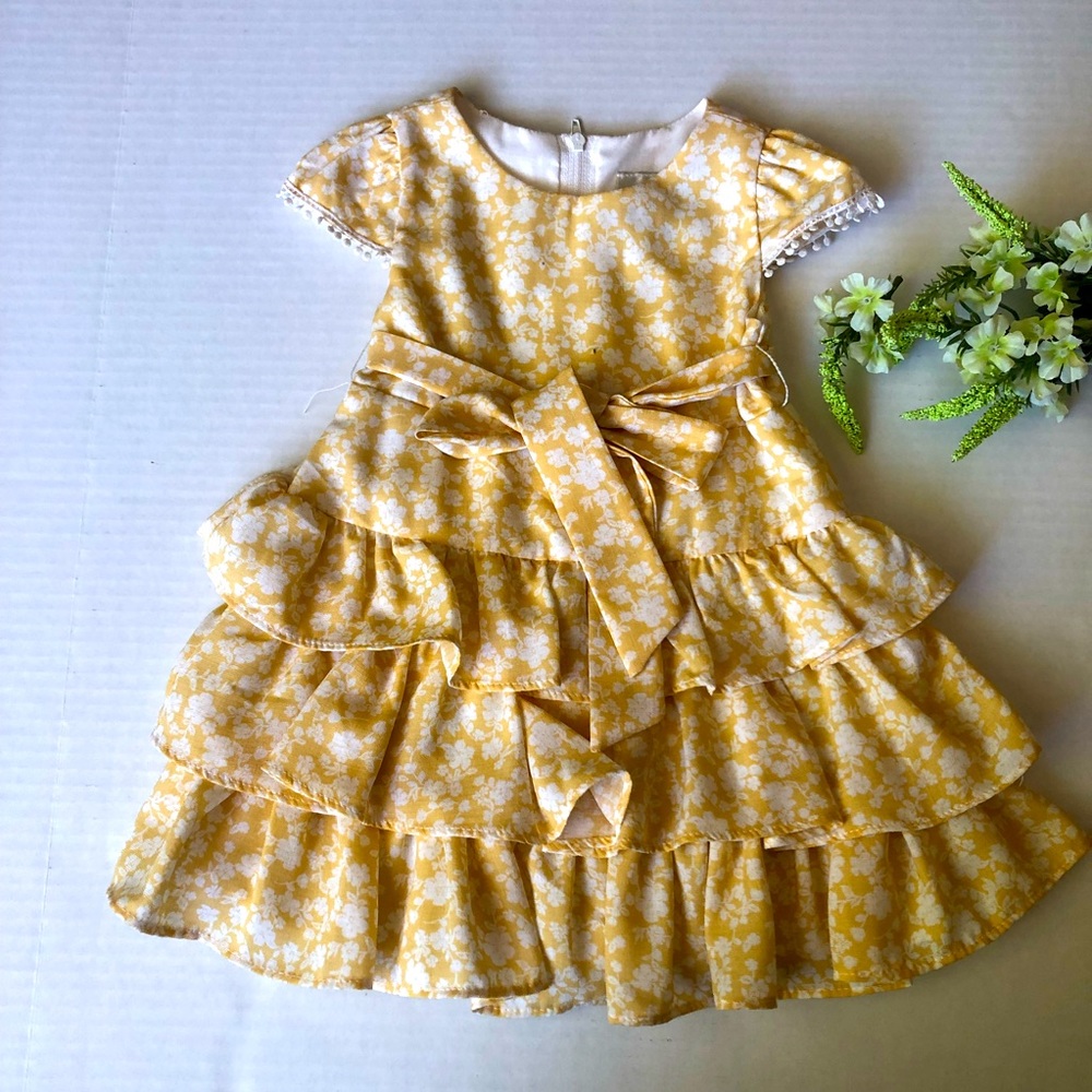 Rare Editions dress size 2T color Yellow and white floral print &ruffles .